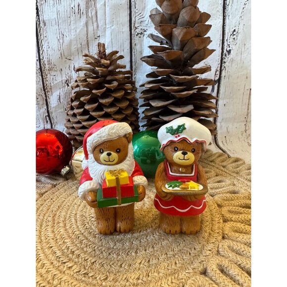 Scott's Collectables Santa Bear salt & pepper shakers Holiday Christmas - Picture 1 of 5